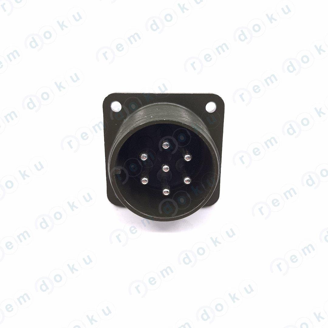 SERVO CONNECTOR